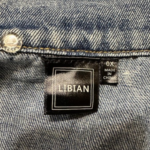 Jean Jacket with Removable Fur Collar  (2) - Picture 8 of 9